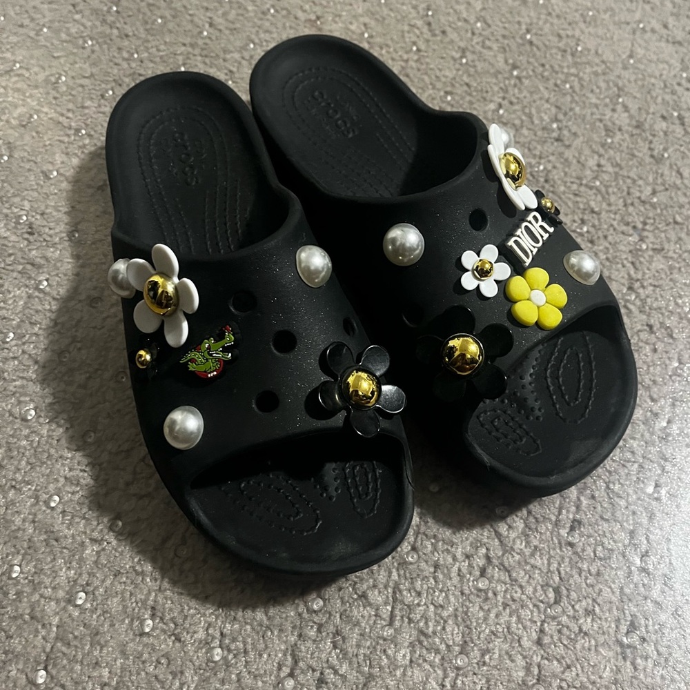 CROCS Black Slides with Floral and Pearl jibblitz